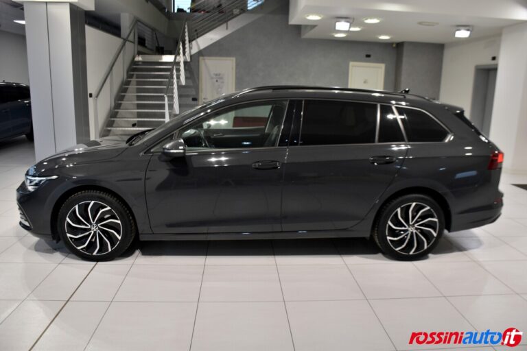 VOLKSWAGEN GOLF VARIANT 2.0 TDI 116 CV DSG LIFE DIESEL USATA