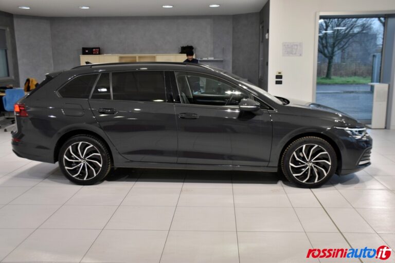 VOLKSWAGEN GOLF VARIANT 2.0 TDI 116 CV DSG LIFE DIESEL USATA