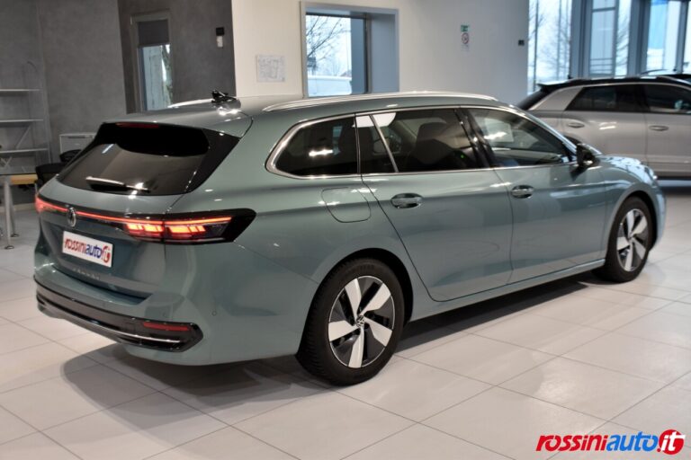 VOLKSWAGEN NUOVA PASSAT 2.0 TDI 150 CV DSG BUSINESS DIESEL USATA