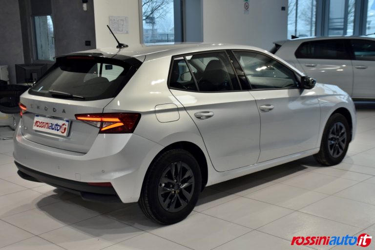 SKODA NUOVA FABIA BENZINA 1.0 TSI 95 CV YOUNG EDITION USATA