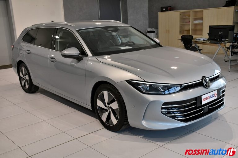 VOLKSWAGEN NUOVA PASSAT 2.0 TDI 150 CV DSG BUSINESS USATA