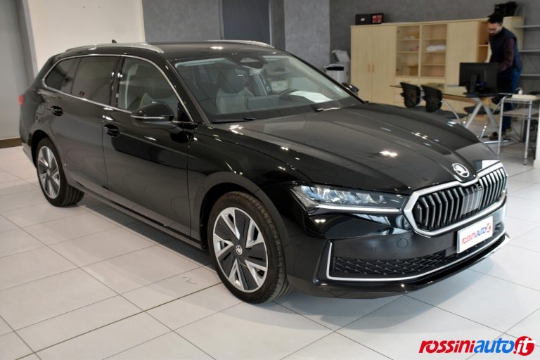SKODA NUOVA SUPERB DIESEL 2.0 TDI 150 CV DSG STYLE USATA