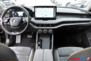 SKODA NUOVA SUPERB DIESEL 2.0 TDI 150 CV DSG STYLE USATA