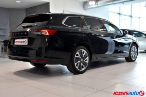 SKODA NUOVA SUPERB DIESEL 2.0 TDI 150 CV DSG STYLE USATA