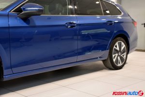 SKODA SUPERB DIESEL 2.0 TDI 150 CV DSG STYLE USATA