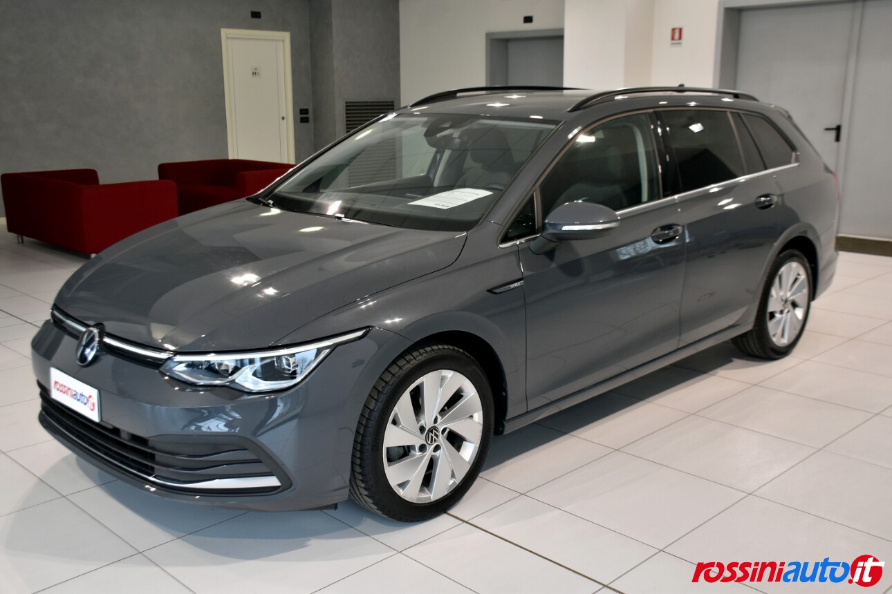 volkswagen golf 8 variant 1.5 etsi 131 cv dsg style usata