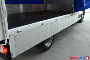 VOLKSWAGEN CRAFTER 50/35 2.0 TDI 122 CV L4 RWD CENTINA E TELO USATO