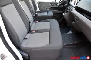 VOLKSWAGEN CRAFTER 50/35 2.0 BITDI 177 CV DSG L4 RWD FURGONE CON CENTINA E TELO USATO