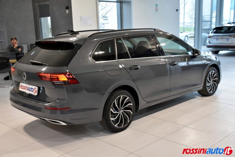 VOLKSWAGEN GOLF 8 VARIANT 2.0 TDI 116 CV STYLE USATA