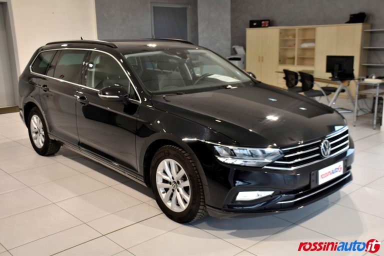 VOLKSWAGEN PASSAT VARIANT 2.0 TDI 150 CV DSG BUSINESS USATA