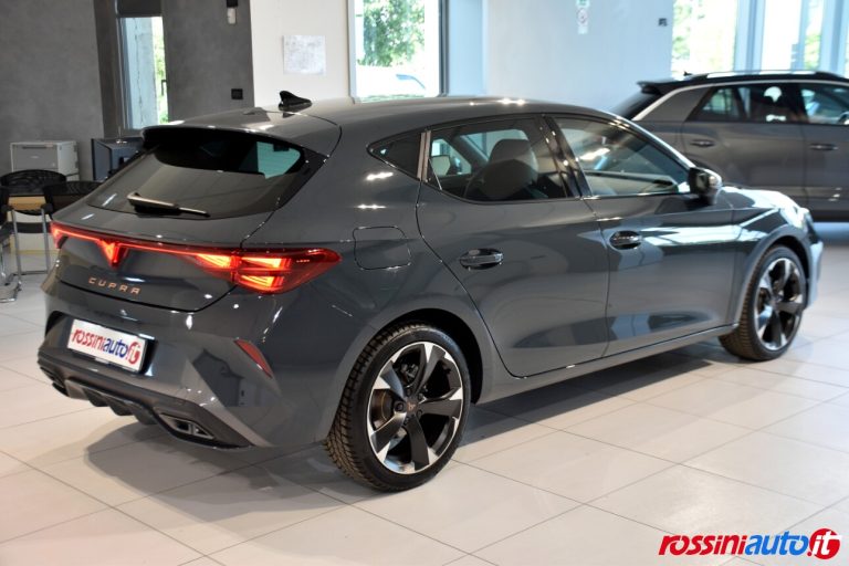 CUPRA NEW LEON 1.5 HYBRID 150 CV DSG USATO
