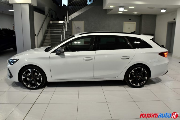 CUPRA NUOVA LEON SPORTSTOURER 1.5 HYBRID 150 CV DSG USATA