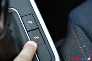 SEAT ARONA 1.0 ECOTSI 95 CV FR PACK USATA