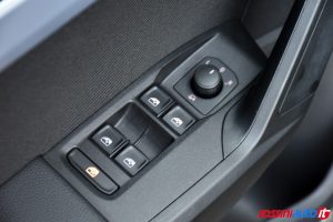 SEAT ARONA 1.0 ECOTSI 95 CV FR PACK USATA