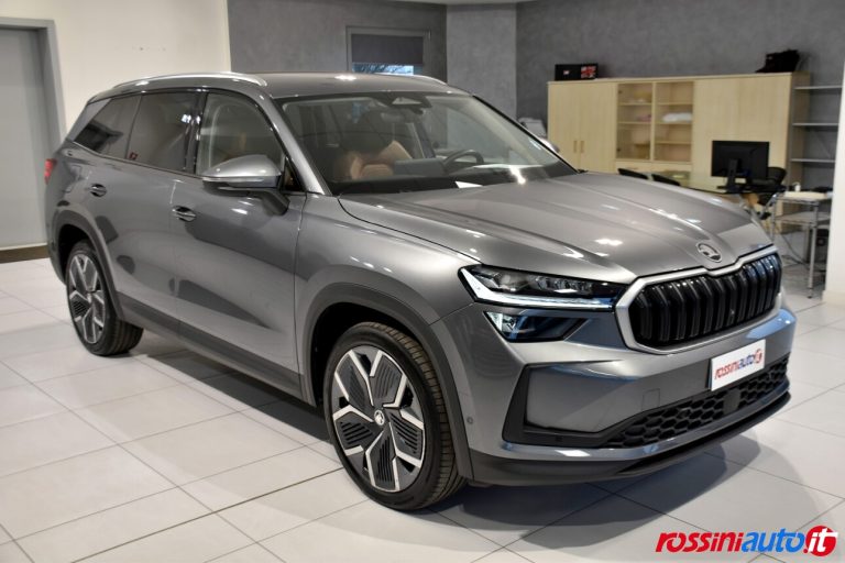 SKODA NUOVA KODIAQ 2.0 TDI 150 CV DSG EXECUTIVE 7 POSTI USATA