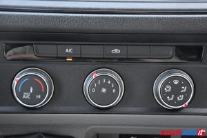 VOLKSWAGEN CRAFTER 30 2.0 TDI 140 CV L3H3 LOGISTIC DIESEL USATO