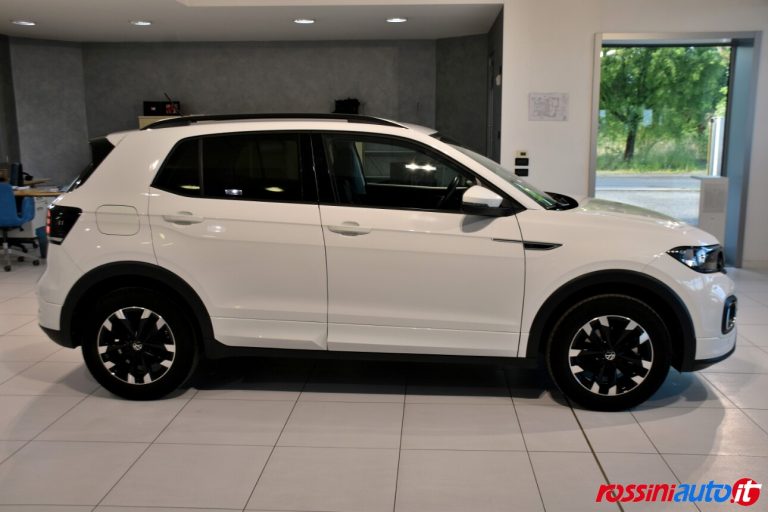 VOLKSWAGEN T-CROSS 1.0 TSI 95 CV SPORT R-LINE USATA