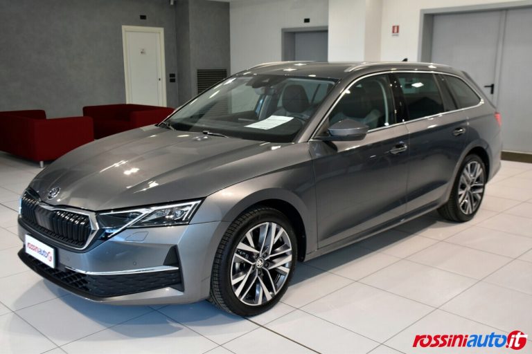 SKODA NEW OCTAVIA WAGON 2.0 TDI 150 CV DSG STYLE USATA