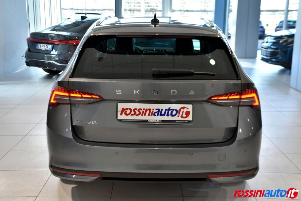 SKODA NEW OCTAVIA WAGON 2.0 TDI 150 CV DSG STYLE USATA
