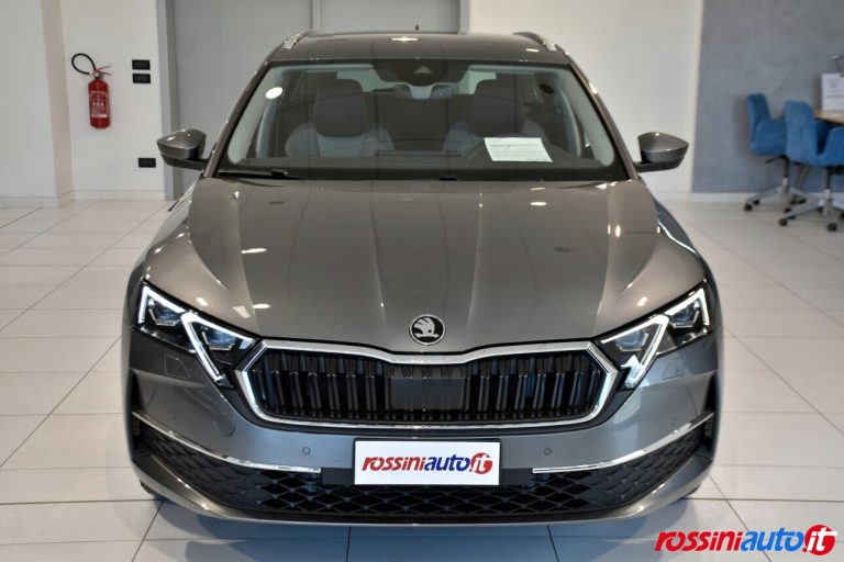 SKODA NEW OCTAVIA WAGON 2.0 TDI 150 CV DSG STYLE USATA