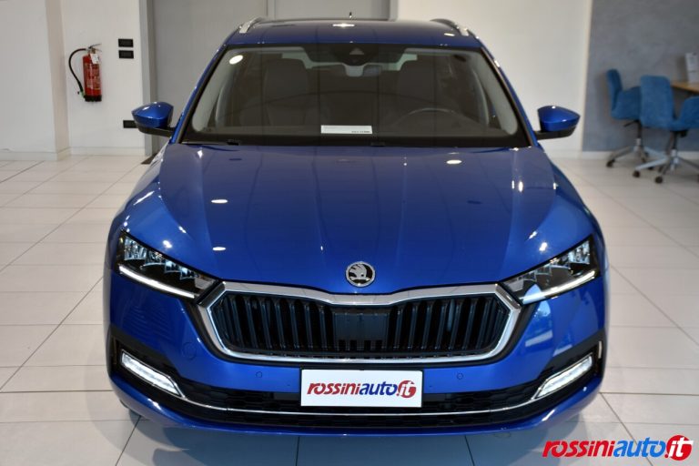 SKODA OCTAVIA WAGON 2.0 TDI 150 CV DSG STYLE DIESEL USATA