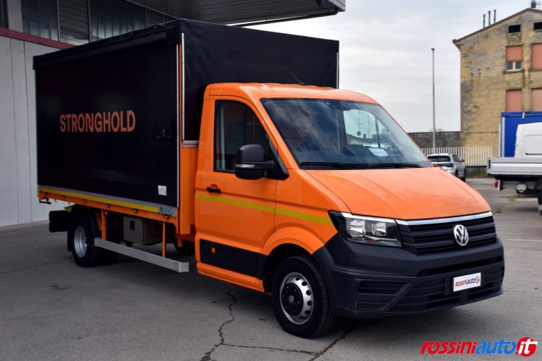 VOLKSWAGEN CRAFTER 50Q 2.0 BITDI 177 CV L4 BUSINESS RWD RG CS CENTINA E TELO USATO