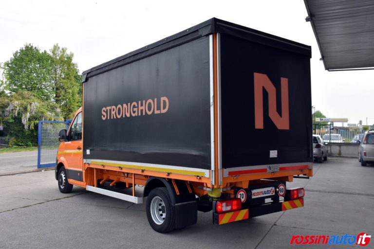 VOLKSWAGEN CRAFTER 50Q 2.0 BITDI 177 CV L4 BUSINESS RWD RG CS CENTINA E TELO USATO