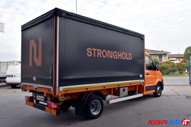 VOLKSWAGEN CRAFTER 50Q 2.0 BITDI 177 CV L4 BUSINESS RWD RG CS CENTINA E TELO USATO