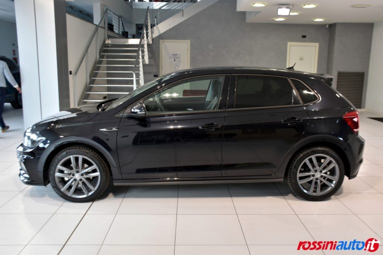 VOLKSWAGEN POLO DIESEL 1.6 TDI 95 CV HIGHLINE R-LINE EXTERIOR USATA
