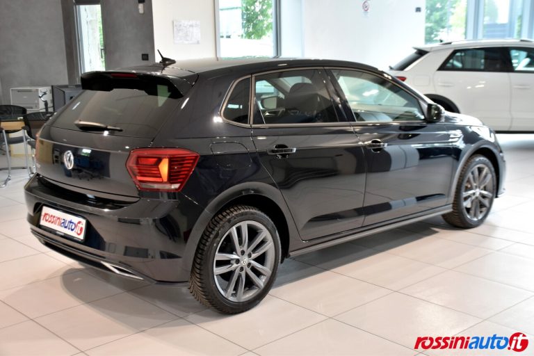 VOLKSWAGEN POLO DIESEL 1.6 TDI 95 CV HIGHLINE R-LINE EXTERIOR USATA