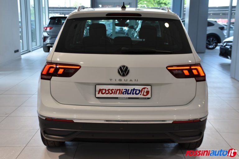 VOLKSWAGEN TIGUAN BENZINA 1.5 TSI 150 CV DSG LIFE USATA