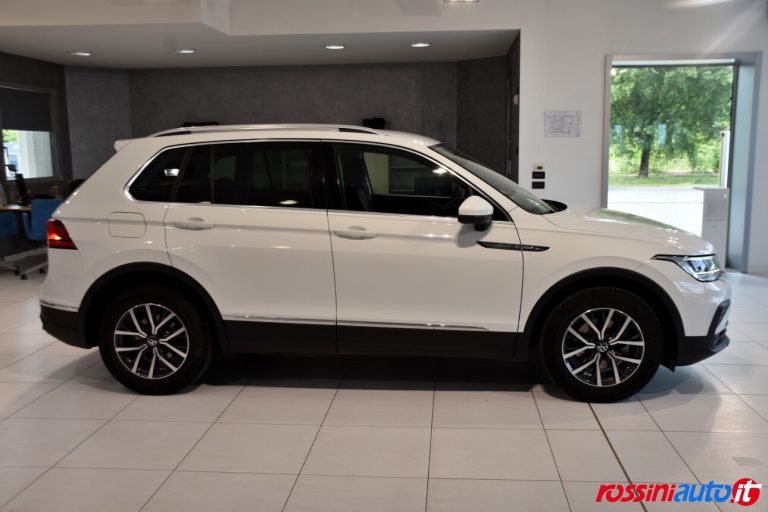 VOLKSWAGEN TIGUAN BENZINA 1.5 TSI 150 CV DSG LIFE USATA