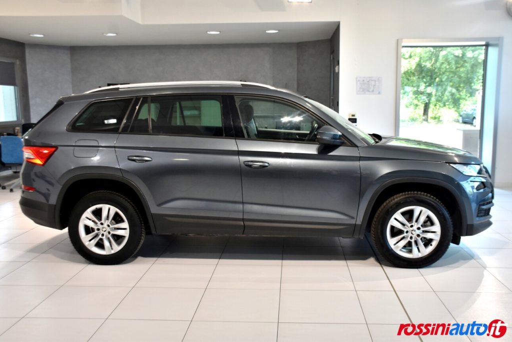 SKODA KODIAQ 2.0 TDI 150 CV DSG EXECUTIVE 5 POSTI USATA