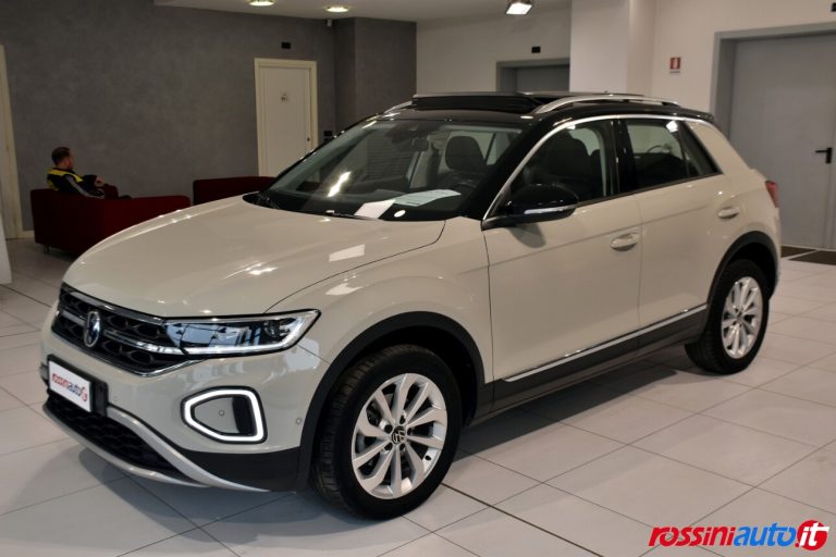VOLKSWAGEN T-ROC BENZINA 1.5 TSI 150 CV DSG STYLE USATO