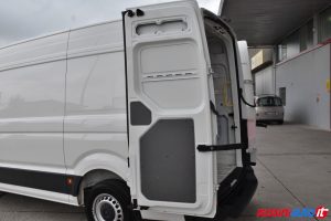 VOLKSWAGEN CRAFTER 30Q 2.0 TDI 140 CV LOGISTIC L3H3 USATO
