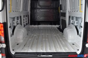 VOLKSWAGEN CRAFTER 30Q 2.0 TDI 140 CV LOGISTIC L3H3 USATO