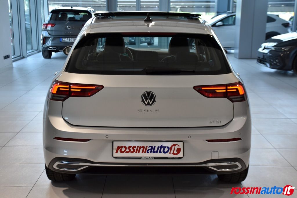 VOLKSWAGEN GOLF 8 1.5 ETSI 131 CV DSG STYLE USATA