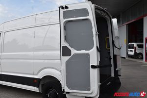 VOLKSWAGEN NUOVO CRAFTER 30Q 2.0 TDI 140 CV L3H3 LOGISTIC USATO