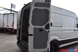 VOLKSWAGEN NUOVO CRAFTER 30Q 2.0 TDI 140 CV L3H3 LOGISTIC USATO