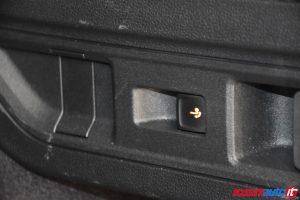 VOLKSWAGEN NUOVA PASSAT 2.0 TDI 150 CV DSG ELEGANCE USATA