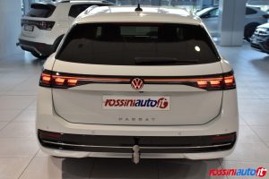 VOLKSWAGEN NUOVA PASSAT 2.0 TDI 150 CV DSG ELEGANCE USATA