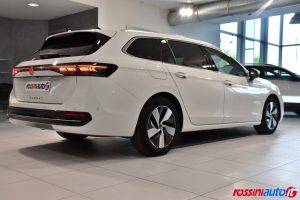 VOLKSWAGEN NUOVA PASSAT 2.0 TDI 150 CV DSG ELEGANCE USATA