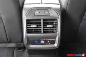 VOLKSWAGEN NUOVA PASSAT 2.0 TDI 150 CV DSG ELEGANCE USATA