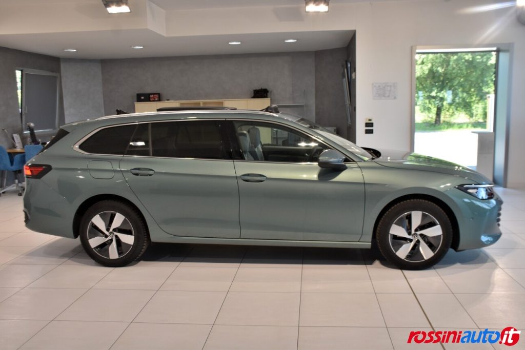 VOLKSWAGEN NUOVA PASSAT 2.0 TDI 150 CV DSG BUSINESS USATA