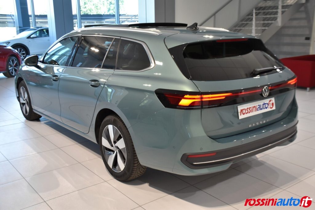 VOLKSWAGEN NUOVA PASSAT 2.0 TDI 150 CV DSG BUSINESS USATA