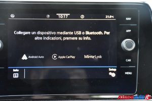 VOLKSWAGEN T-ROC 1.5 TSI 150 CV DSG R-LINE BLACK STYLE USATA