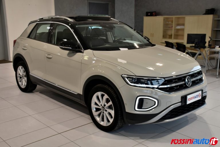 VOLKSWAGEN T-ROC BENZINA 1.5 TSI 150 CV DSG STYLE USATO