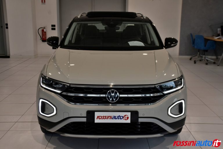VOLKSWAGEN T-ROC BENZINA 1.5 TSI 150 CV DSG STYLE USATO