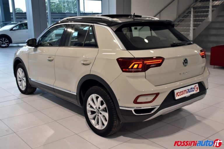 VOLKSWAGEN T-ROC BENZINA 1.5 TSI 150 CV DSG STYLE USATO