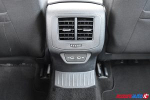 VOLKSWAGEN T-ROC 2.0 TDI 150 CV DSG 4MOTION STYLE USATA